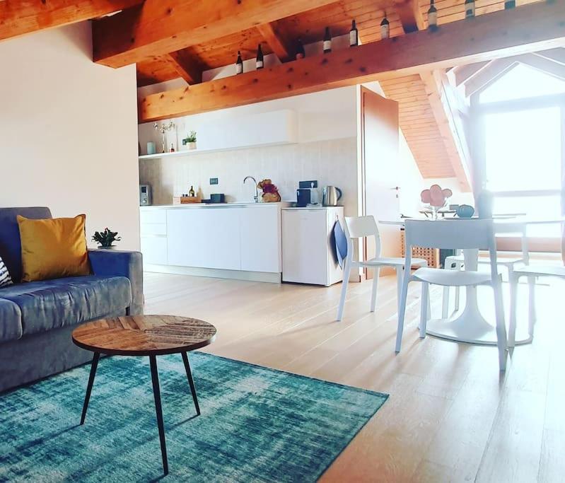 Charming 2.5Room Flat In Center Of Monforte dʼAlba Exterior foto