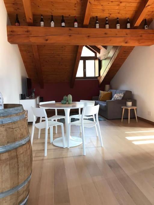 Charming 2.5Room Flat In Center Of Monforte dʼAlba Exterior foto
