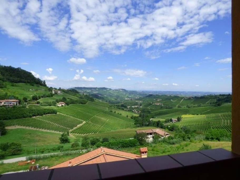 Charming 2.5Room Flat In Center Of Monforte dʼAlba Exterior foto